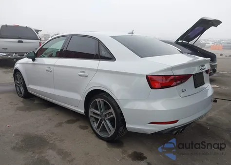 2018 Audi A3 2.0T Premium/2.0T Tech Premium z USA, uszkodzony, nr VIN WAUAUGFF8J1003735